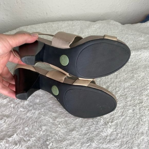 ME TOO Size 9 DIXIE BEIGE Gladiator Leather High Heel Sandal Open Toe Shoes - Picture 15 of 15